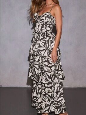 Flying Tomato Tiered Maxi Dress Size Small